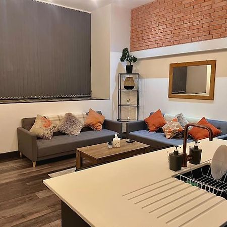 Cityzenretreat - Mezzanine Apartment Sleeps 4 Sheffield City Centre מראה חיצוני תמונה