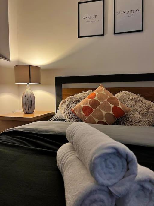 Cityzenretreat - Mezzanine Apartment Sleeps 4 Sheffield City Centre מראה חיצוני תמונה