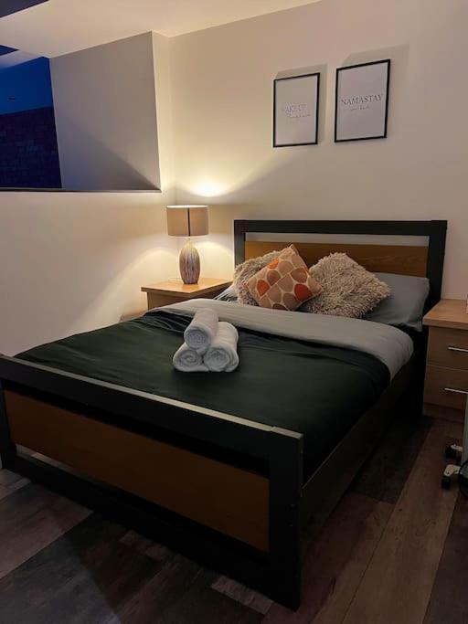 Cityzenretreat - Mezzanine Apartment Sleeps 4 Sheffield City Centre מראה חיצוני תמונה