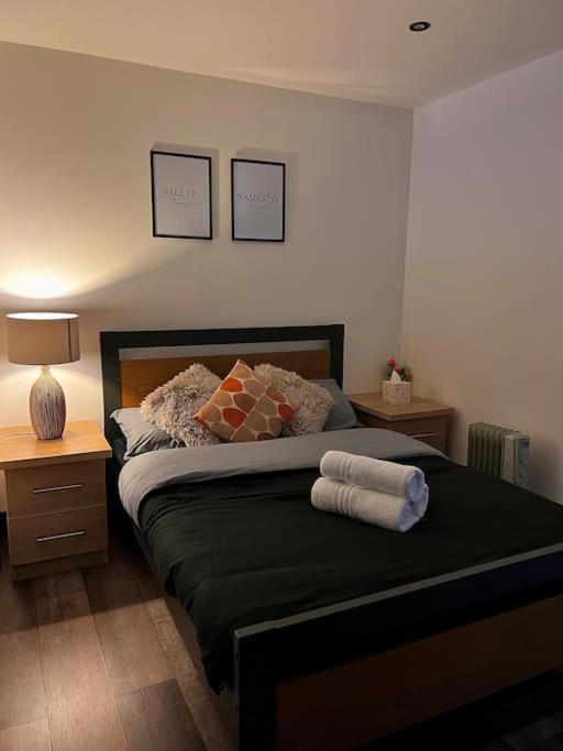 Cityzenretreat - Mezzanine Apartment Sleeps 4 Sheffield City Centre מראה חיצוני תמונה